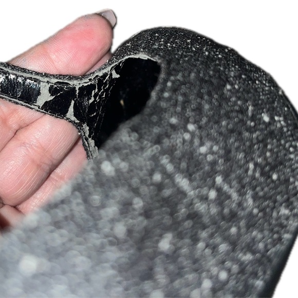 Tahari Brianna Black Patent Tip Leather T-Strap Heels, Size 8.5M - Picture 10 of 12